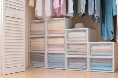Como guardar la ropa por un largo tiempo sin humedad